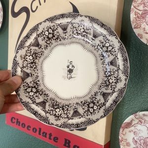 Twos company wall hanging plate